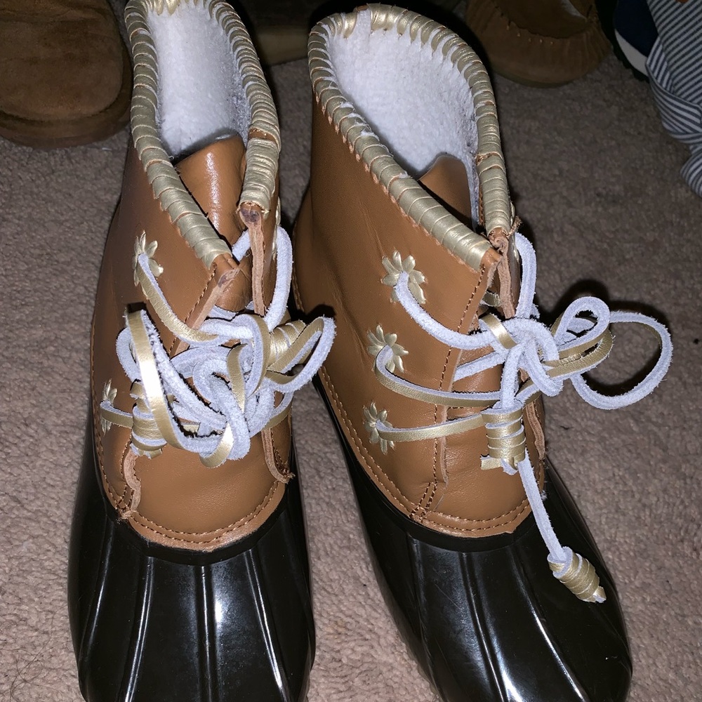 Jack Roger Duck Boots!!